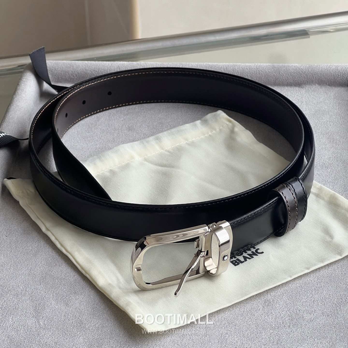Montblanc Calfskin Grained Smooth Leather Reversible Belt with Star Logo Pin Buckle Palladium 몽블랑 카프스킨 그레인 스무스 레더 리버서블 벨트 스타 로고 핀 버클 황동 베이스 팔라듐 피니시 MB131188 3.5cm 5