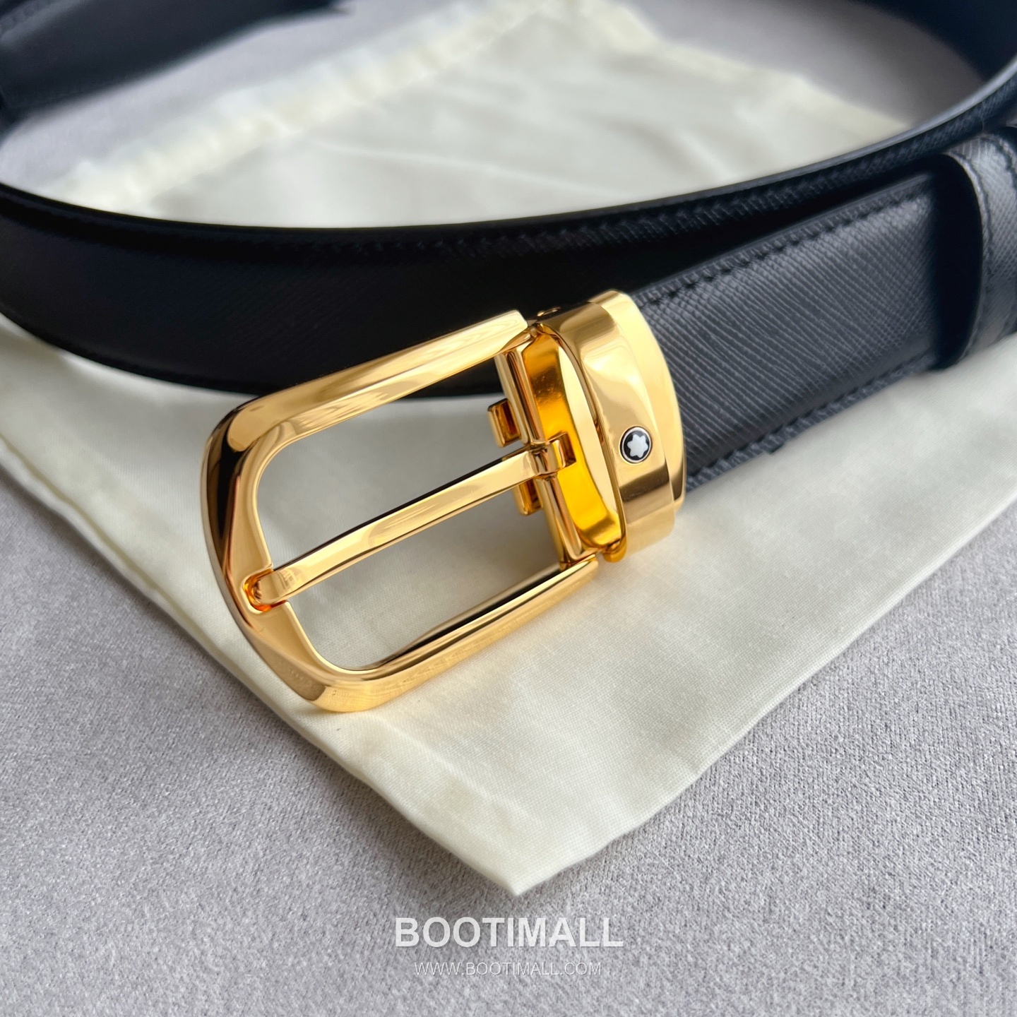 Montblanc Calfskin Grained Smooth Leather Reversible Belt with Star Logo Pin Buckle Palladium 몽블랑 카프스킨 그레인 스무스 레더 리버서블 벨트 스타 로고 핀 버클 황동 베이스 팔라듐 피니시 MB131188 3.5cm 9