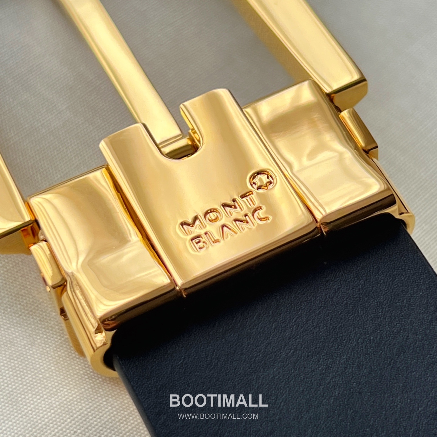 Montblanc Calfskin Grained Smooth Leather Reversible Belt with Star Logo Pin Buckle Palladium 몽블랑 카프스킨 그레인 스무스 레더 리버서블 벨트 스타 로고 핀 버클 황동 베이스 팔라듐 피니시 MB131188 3.5cm 4