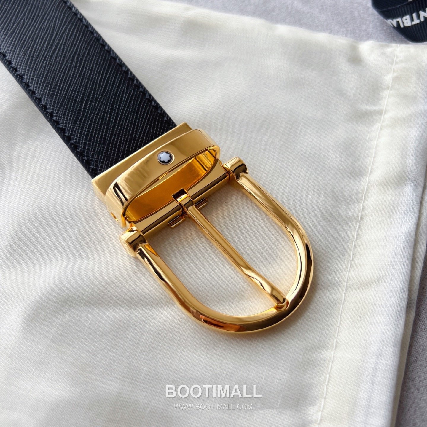 Montblanc Calfskin Grained Smooth Leather Reversible Belt with Star Logo Pin Buckle Palladium 몽블랑 카프스킨 그레인 스무스 레더 리버서블 벨트 스타 로고 핀 버클 황동 베이스 팔라듐 피니시 MB131188 3.5cm 5