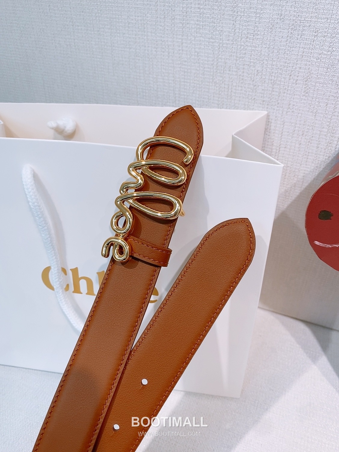 Chloé Calfskin Belt with Logo Buckle Gold-Plated 끌로에 카프스킨 벨트 로고 버클 3.0cm 3