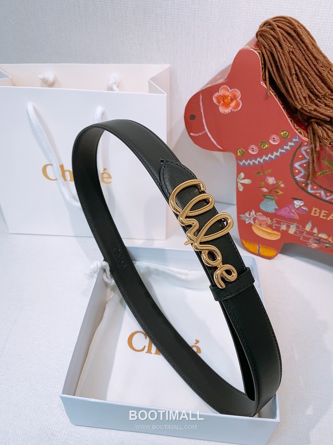 Chloé Calfskin Belt with Logo Buckle Gold-Plated 끌로에 카프스킨 벨트 로고 버클 3.0cm 1