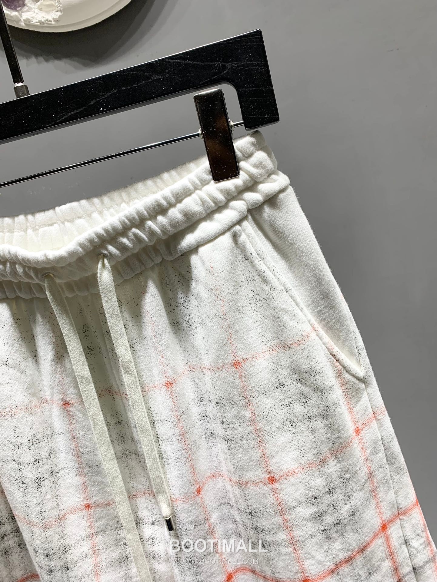 Burberry SS26 Gradient Check Print Cotton Shorts 버버리 SS26 그라디언트 체크 프린트 코튼 쇼츠 4