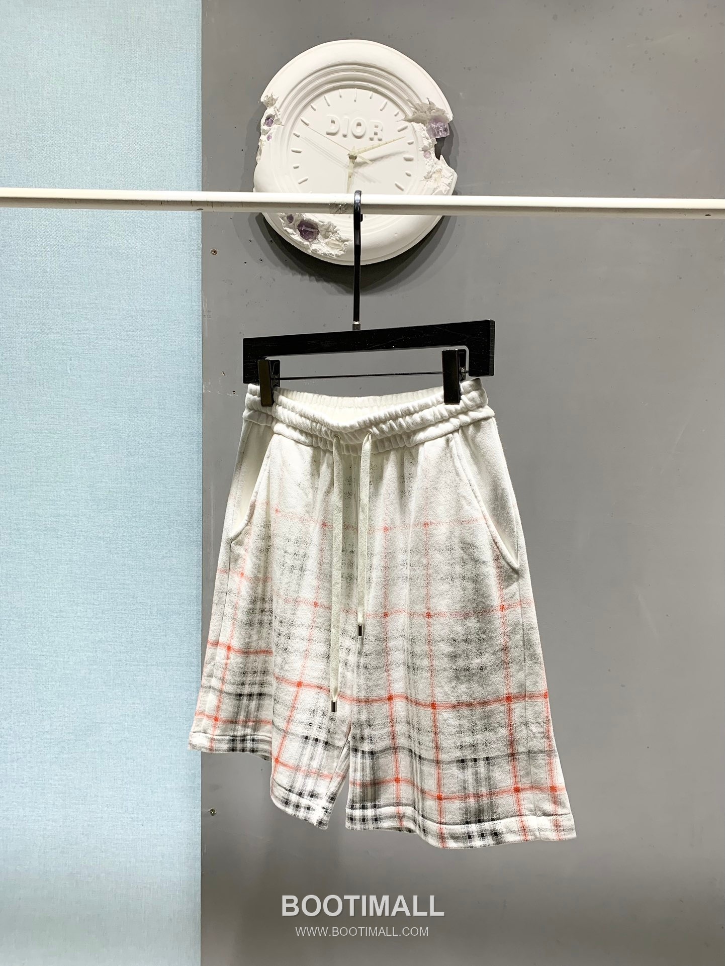 Burberry SS26 Gradient Check Print Cotton Shorts 버버리 SS26 그라디언트 체크 프린트 코튼 쇼츠 5