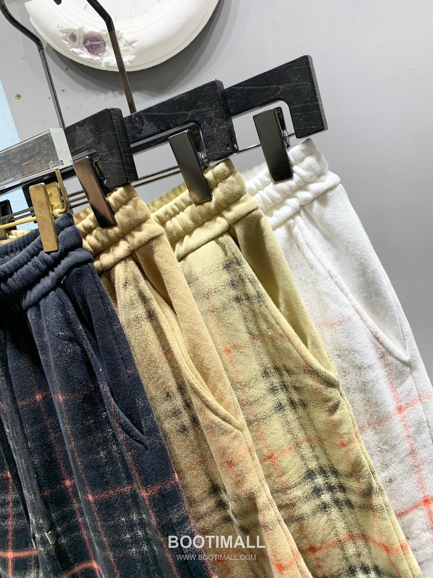 Burberry SS26 Gradient Check Print Cotton Shorts 버버리 SS26 그라디언트 체크 프린트 코튼 쇼츠 9