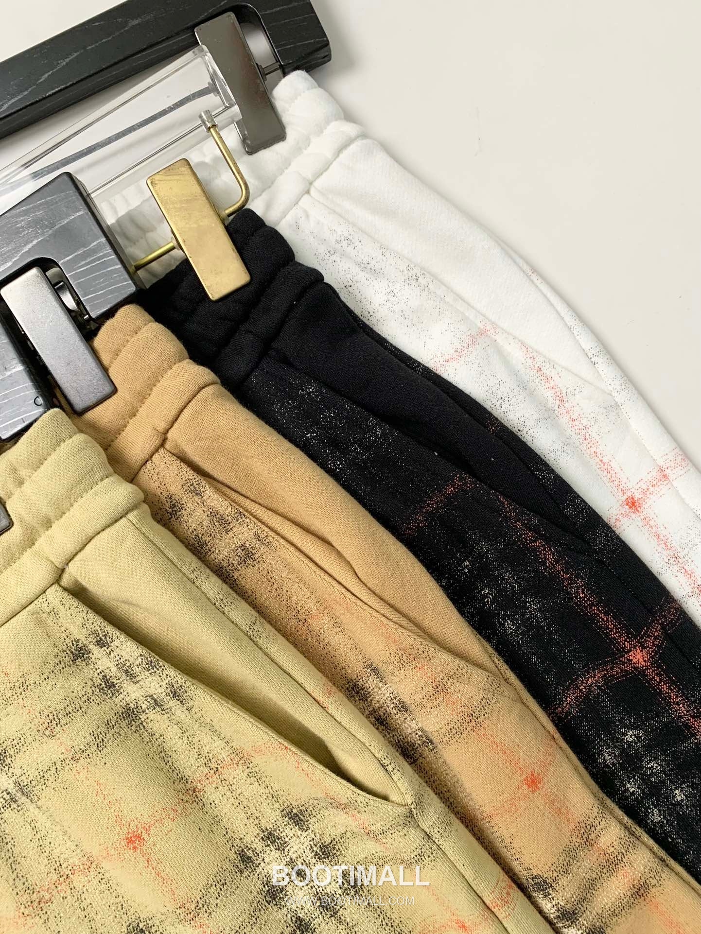 Burberry SS26 Gradient Check Print Cotton Shorts 버버리 SS26 그라디언트 체크 프린트 코튼 쇼츠 5