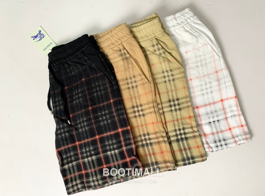 Burberry SS26 Gradient Check Print Cotton Shorts 버버리 SS26 그라디언트 체크 프린트 코튼 쇼츠 6