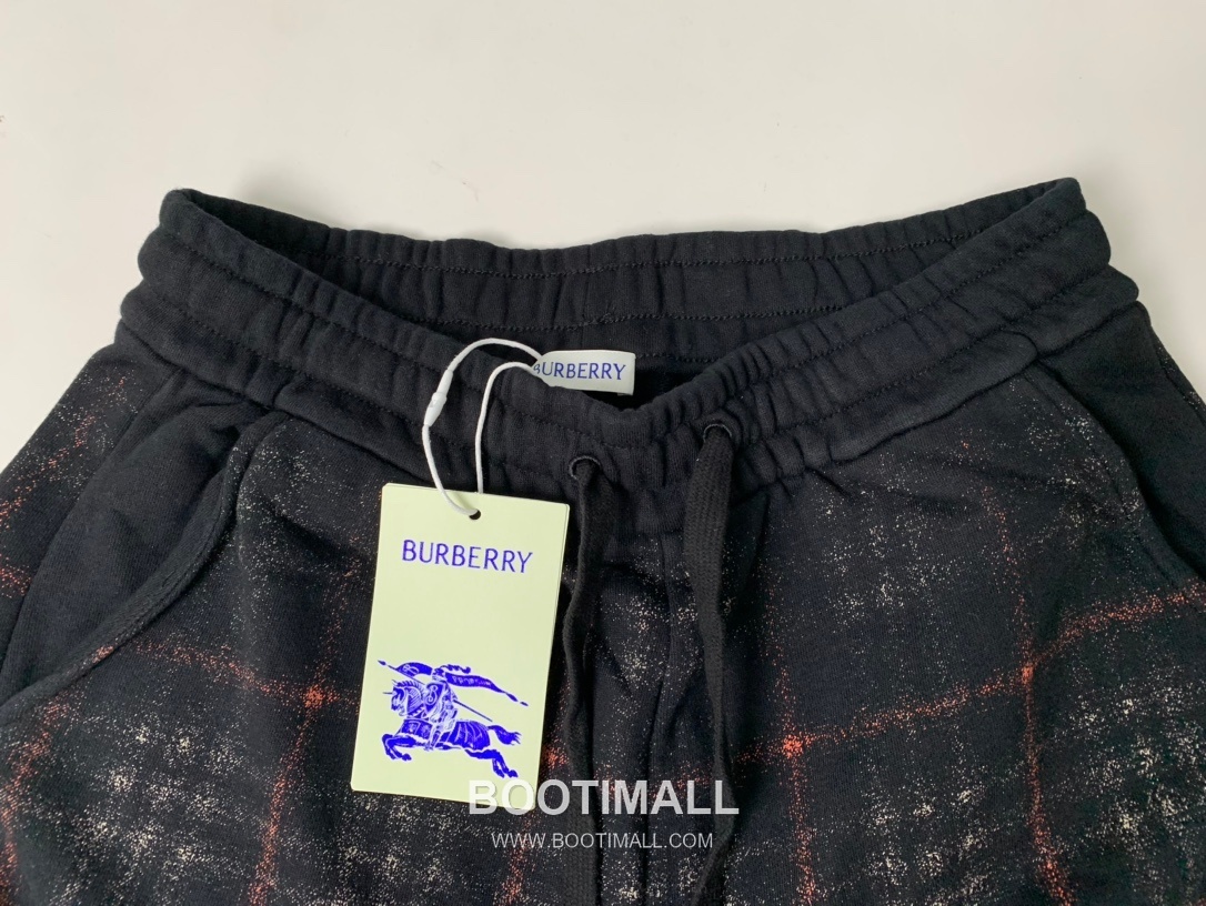 Burberry SS26 Gradient Check Print Cotton Shorts 버버리 SS26 그라디언트 체크 프린트 코튼 쇼츠 8