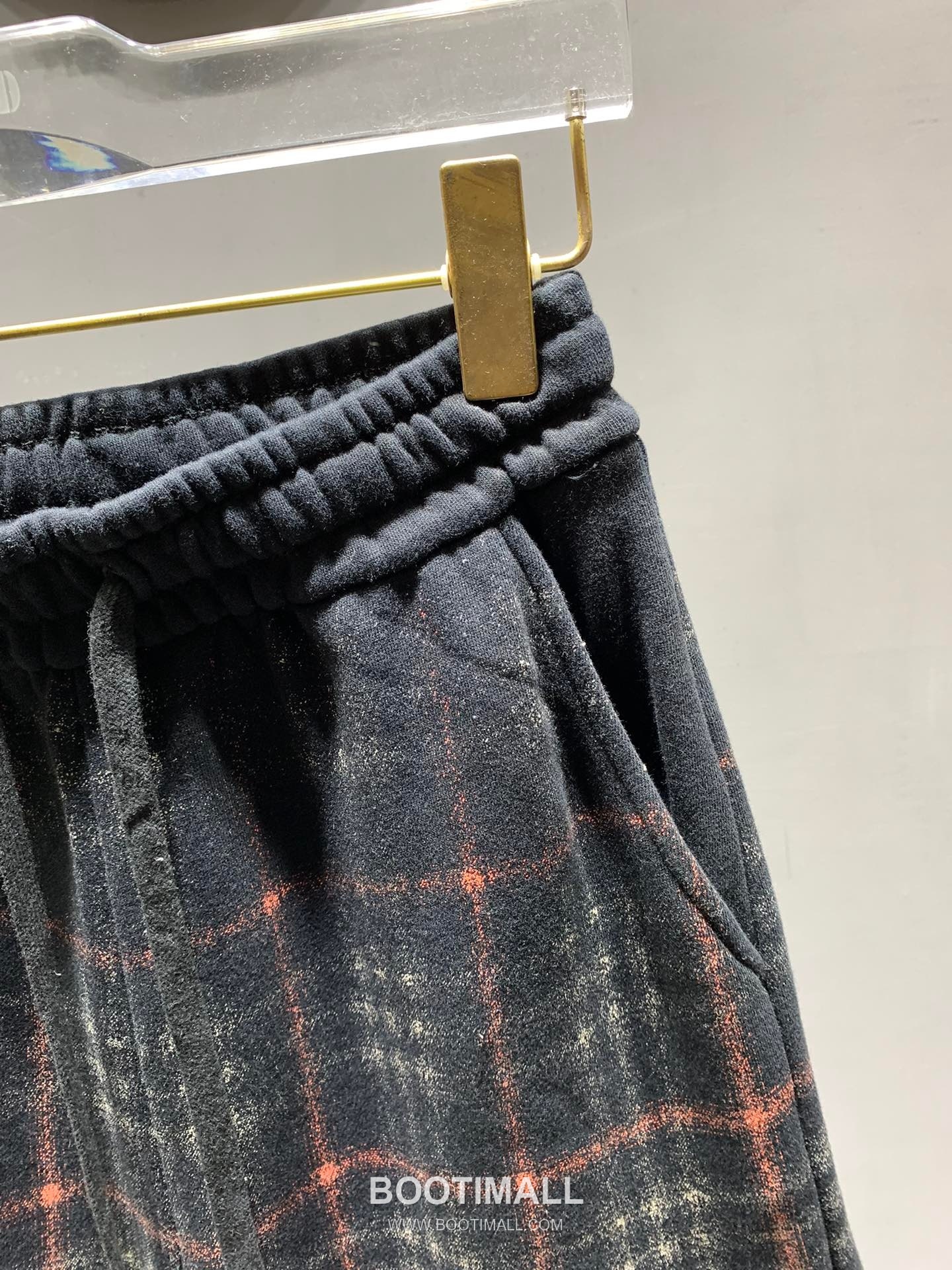 Burberry SS26 Gradient Check Print Cotton Shorts 버버리 SS26 그라디언트 체크 프린트 코튼 쇼츠 11