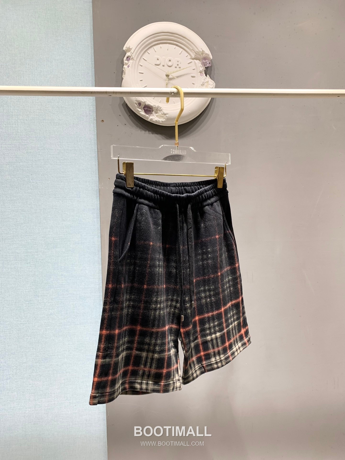 Burberry SS26 Gradient Check Print Cotton Shorts 버버리 SS26 그라디언트 체크 프린트 코튼 쇼츠 16