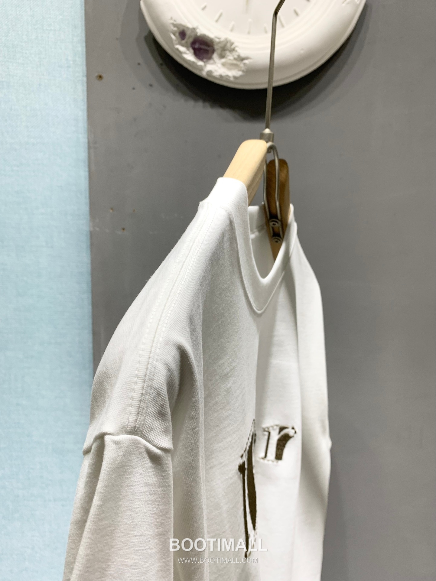 Dior SS26 Reverse Embroidered Cotton T-Shirt 디올 SS26 리버스 자수 코튼 티셔츠 11