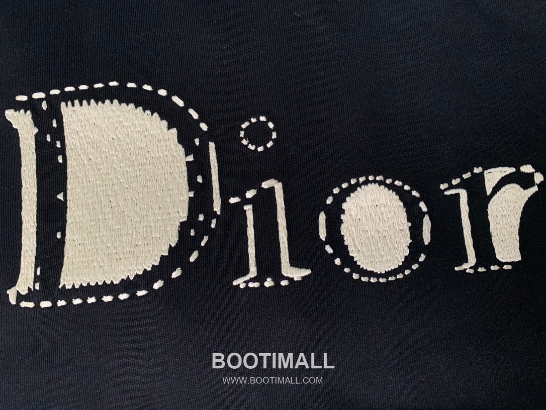 Dior SS26 Reverse Embroidered Cotton T-Shirt 디올 SS26 리버스 자수 코튼 티셔츠 5