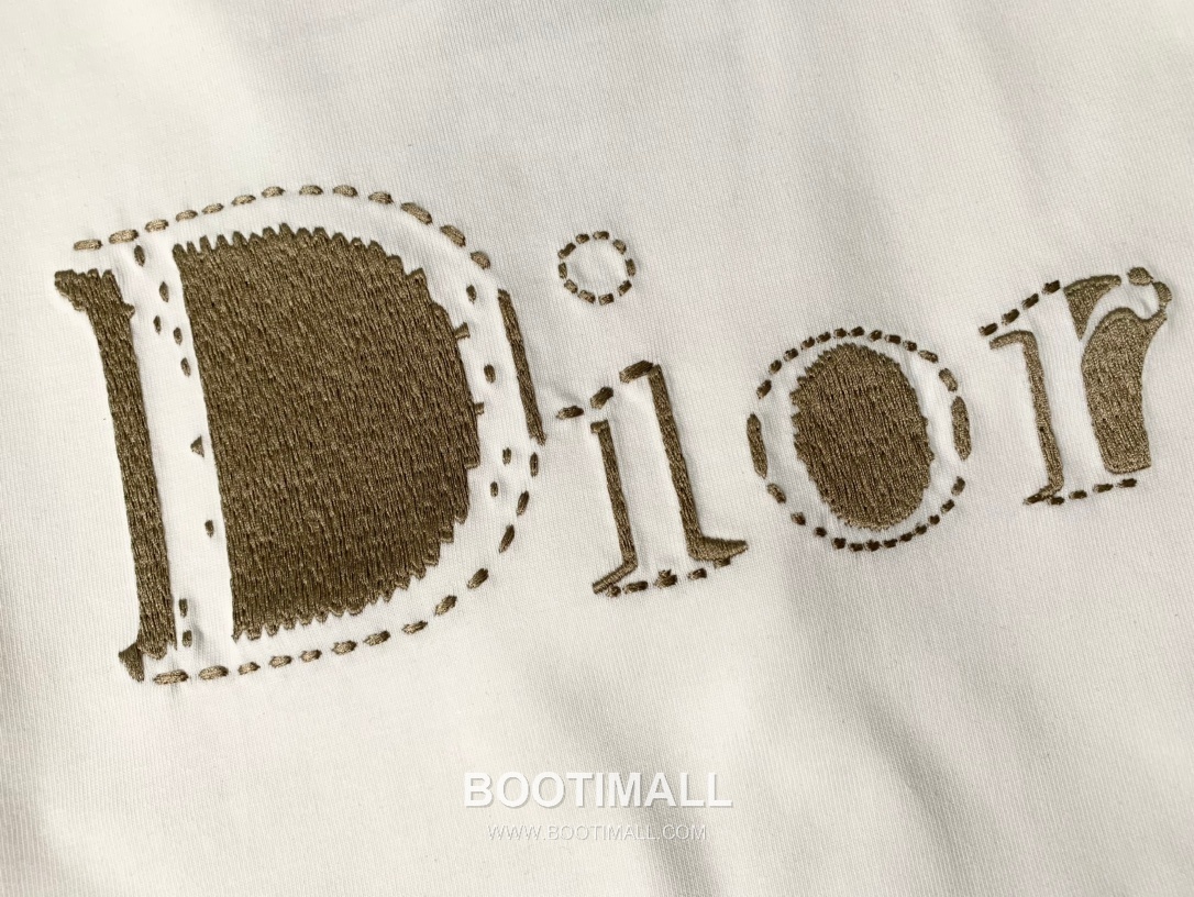 Dior SS26 Reverse Embroidered Cotton T-Shirt 디올 SS26 리버스 자수 코튼 티셔츠 6