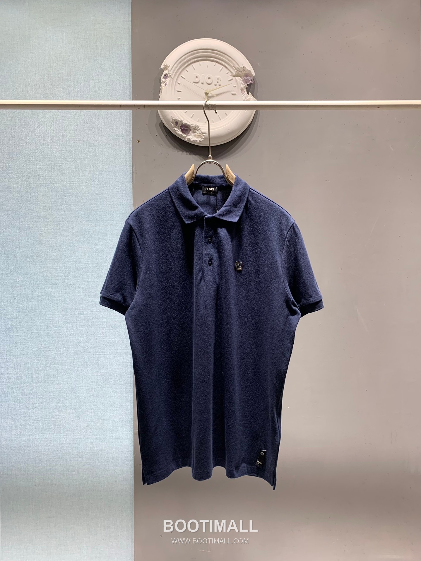 Fendi SS26 Metal FF Logo Piqué Cotton Polo Shirt 펜디 SS26 메탈 FF 로고 피케 코튼 폴로 셔츠 1