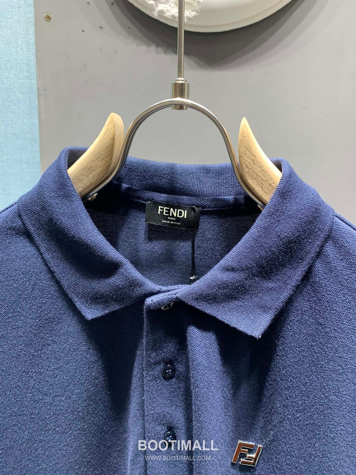 Fendi SS26 Metal FF Logo Piqué Cotton Polo Shirt 펜디 SS26 메탈 FF 로고 피케 코튼 폴로 셔츠 6