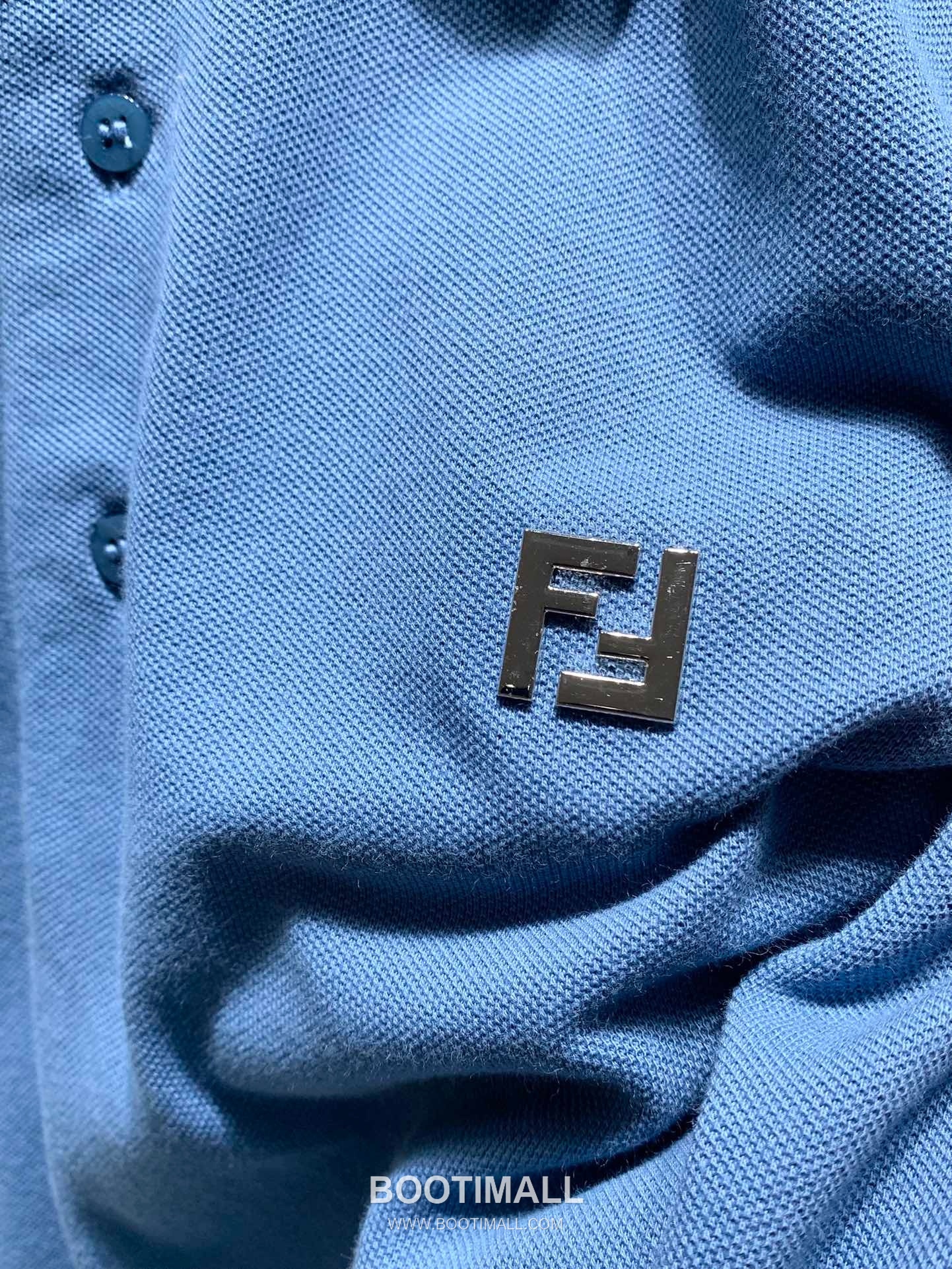 Fendi SS26 Metal FF Logo Piqué Cotton Polo Shirt 펜디 SS26 메탈 FF 로고 피케 코튼 폴로 셔츠 3