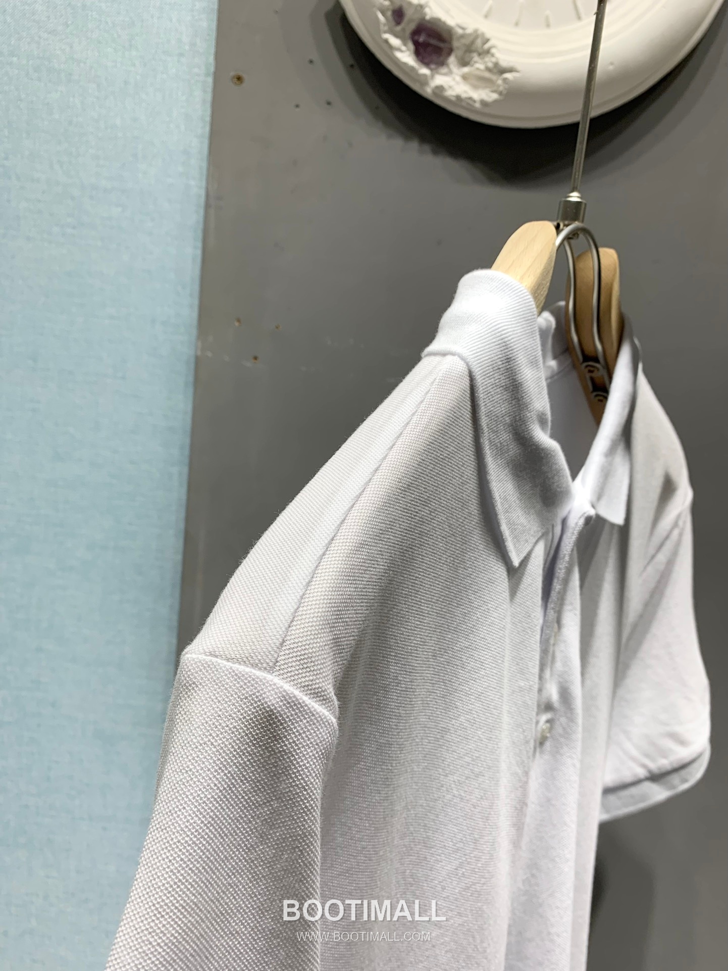 Fendi SS26 Metal FF Logo Piqué Cotton Polo Shirt 펜디 SS26 메탈 FF 로고 피케 코튼 폴로 셔츠 4