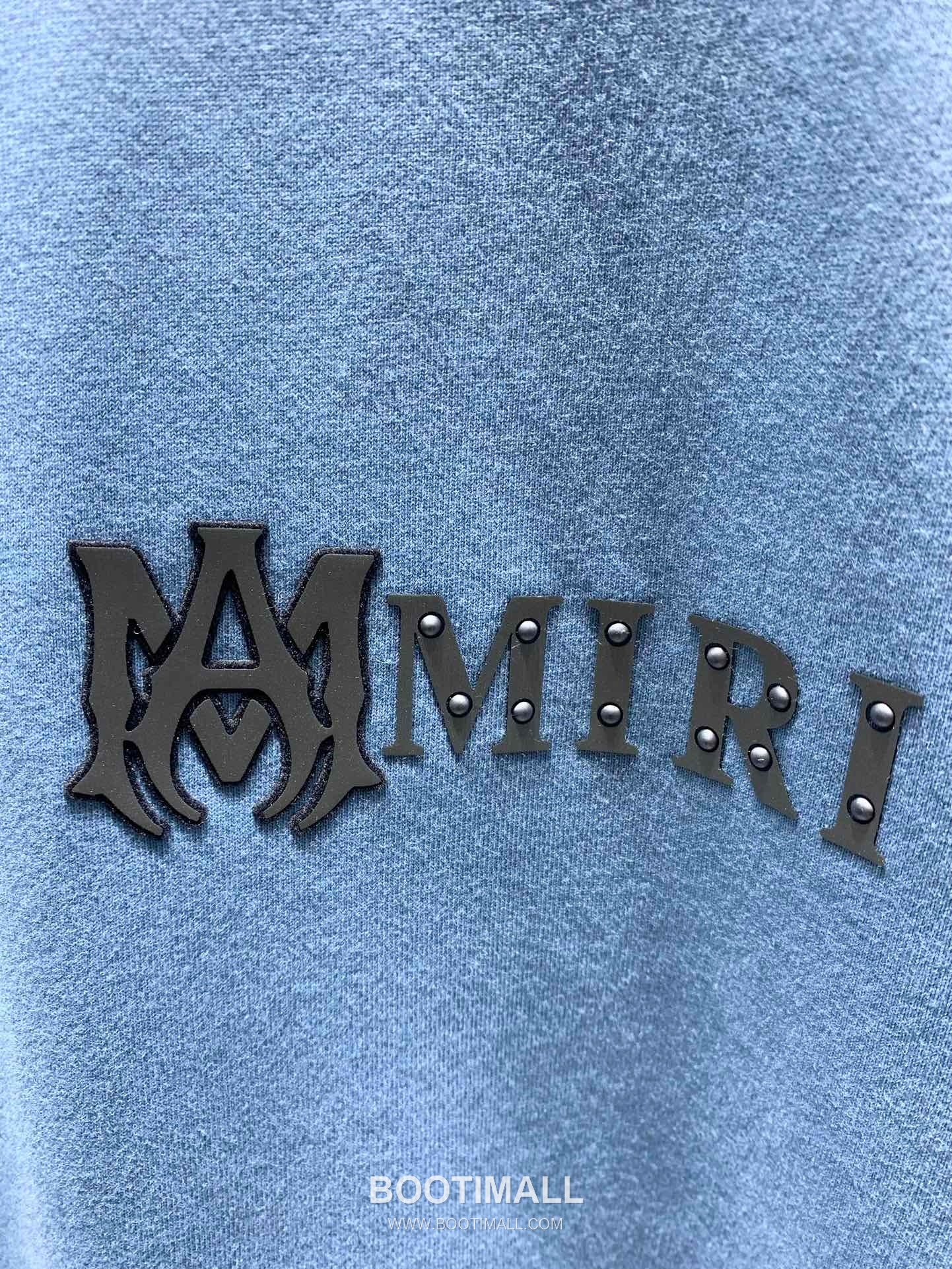 Amiri SS26 Laser Cut Logo Studded Cotton T-Shirt 아미리 SS26 레이저 컷 로고 스터드 코튼 티셔츠 3
