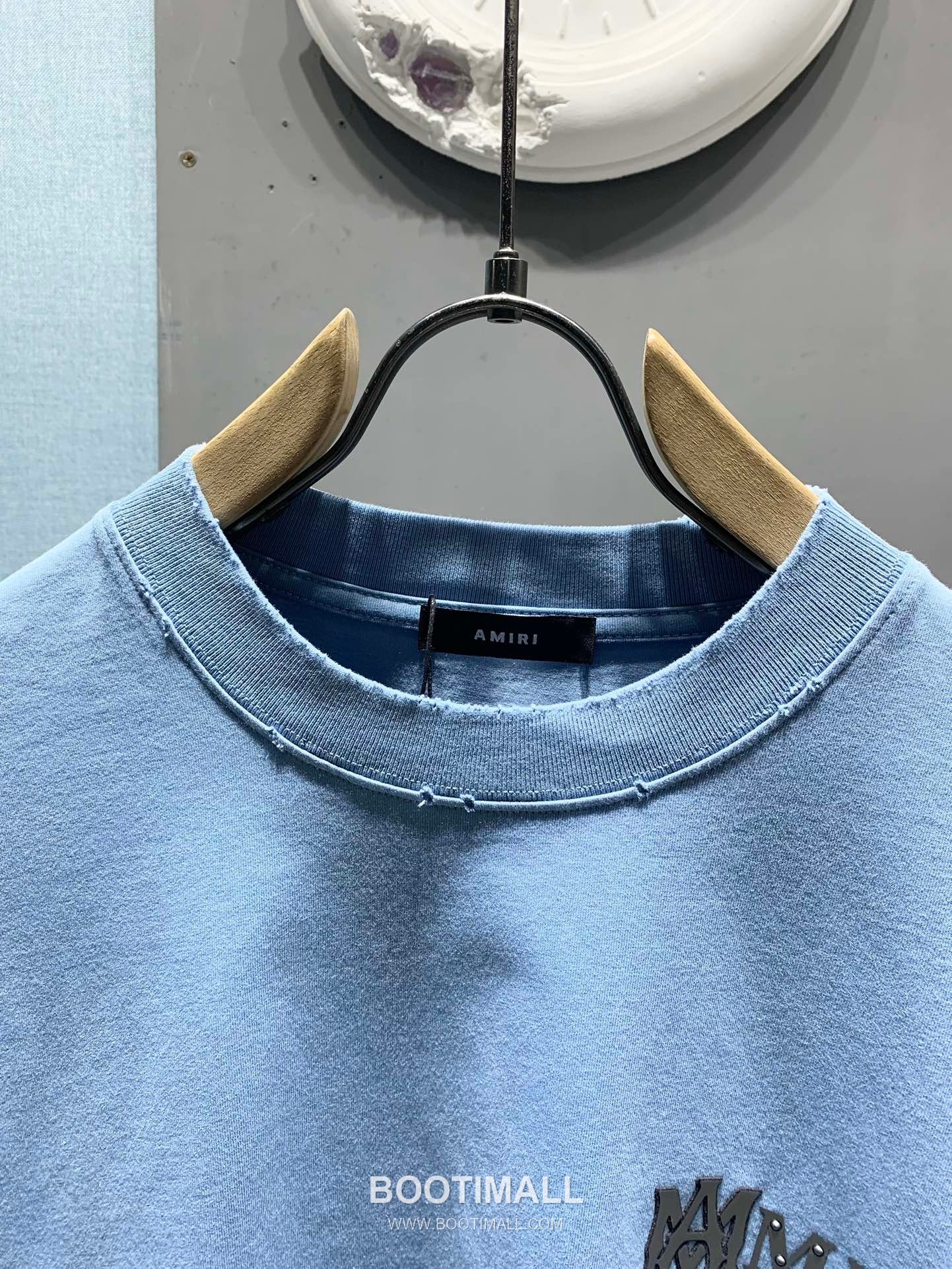 Amiri SS26 Laser Cut Logo Studded Cotton T-Shirt 아미리 SS26 레이저 컷 로고 스터드 코튼 티셔츠 6