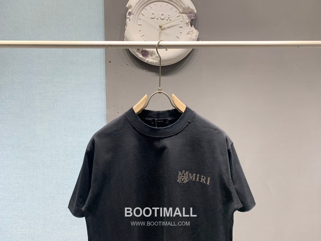 Amiri SS26 Laser Cut Logo Studded Cotton T-Shirt 아미리 SS26 레이저 컷 로고 스터드 코튼 티셔츠 2