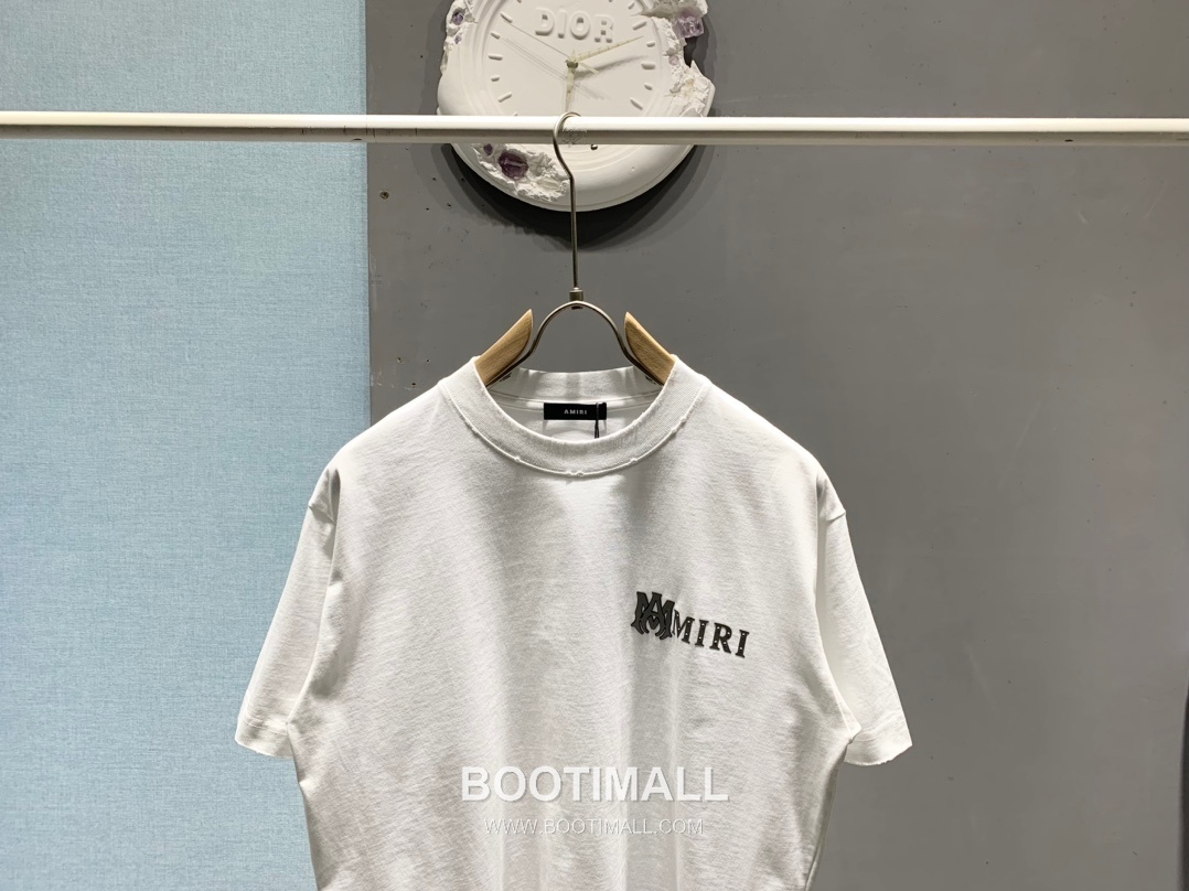 Amiri SS26 Laser Cut Logo Studded Cotton T-Shirt 아미리 SS26 레이저 컷 로고 스터드 코튼 티셔츠 2