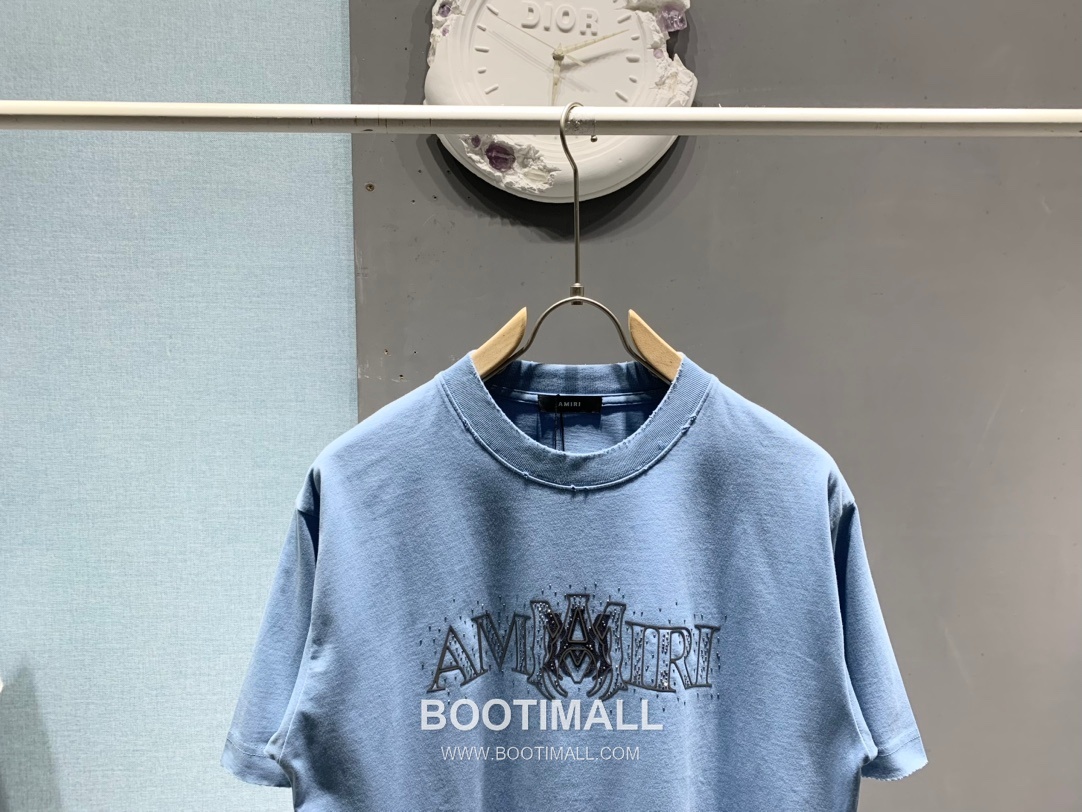 Amiri SS26 Logo Velvet Pressed Rhinestone Cotton T-Shirt 아미리 SS26 로고 벨벳 압착 스톤 코튼 티셔츠 2