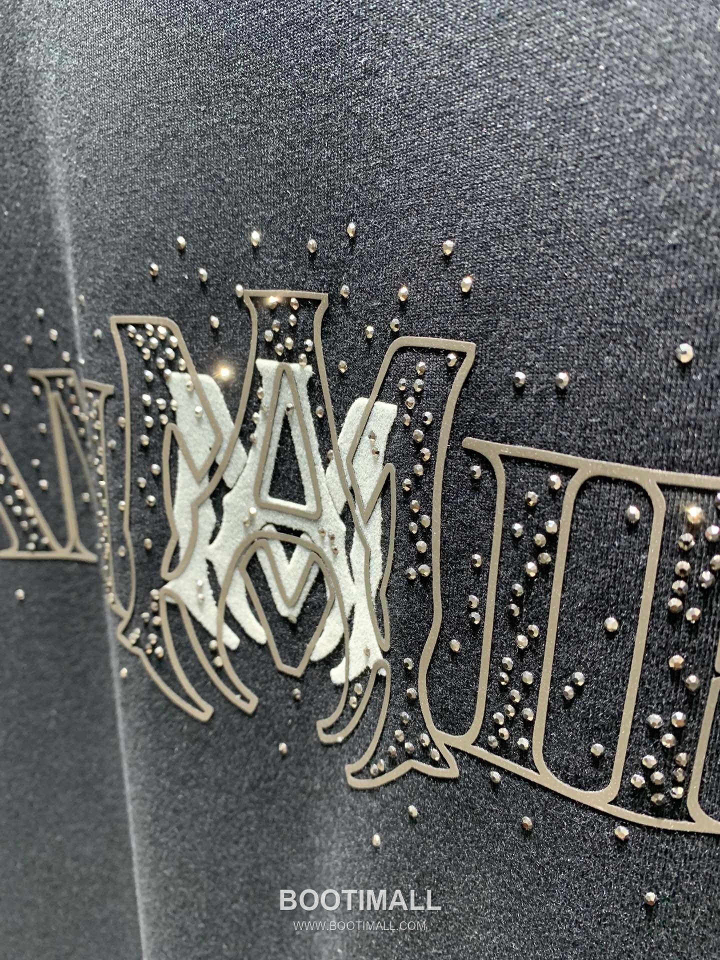 Amiri SS26 Logo Velvet Pressed Rhinestone Cotton T-Shirt 아미리 SS26 로고 벨벳 압착 스톤 코튼 티셔츠 4