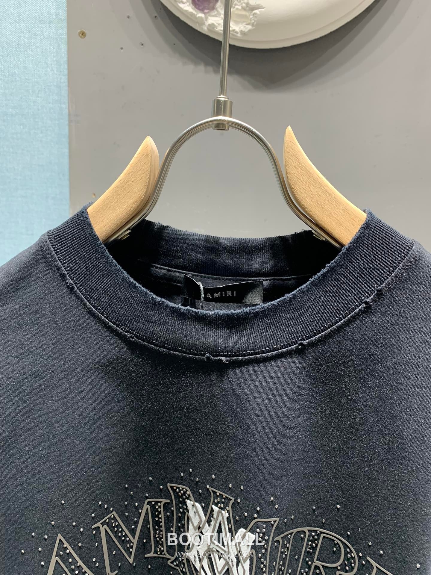 Amiri SS26 Logo Velvet Pressed Rhinestone Cotton T-Shirt 아미리 SS26 로고 벨벳 압착 스톤 코튼 티셔츠 5