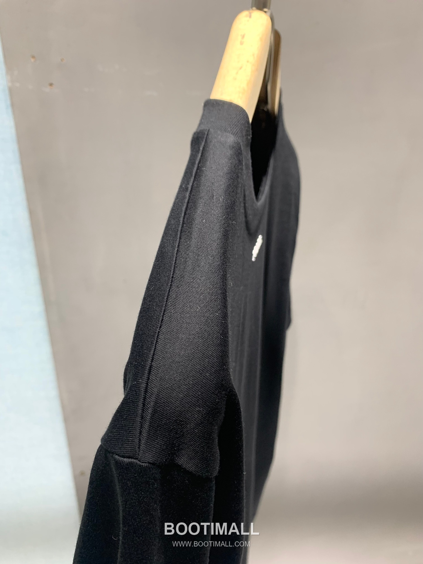 Prada SS26 Thick Logo Rubberized Mercerized Cotton T-Shirt 프라다 SS26 두꺼운 로고 압착 머서라이즈드 코튼 티셔츠 5