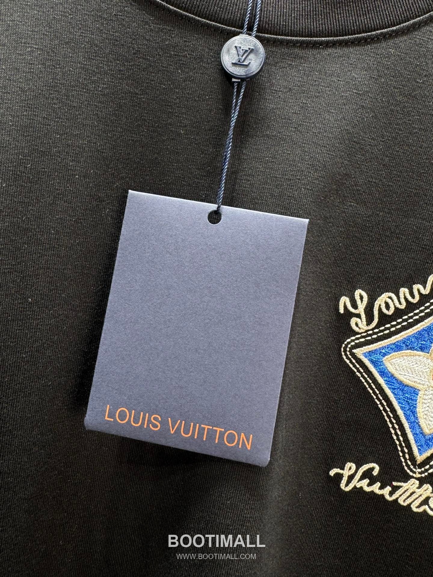 Louis Vuitton SS26 Clover Embroidered Logo Heavy Cotton T-Shirt 루이비통 SS26 클로버 자수 로고 헤비 코튼 티셔츠 AAW98215 5