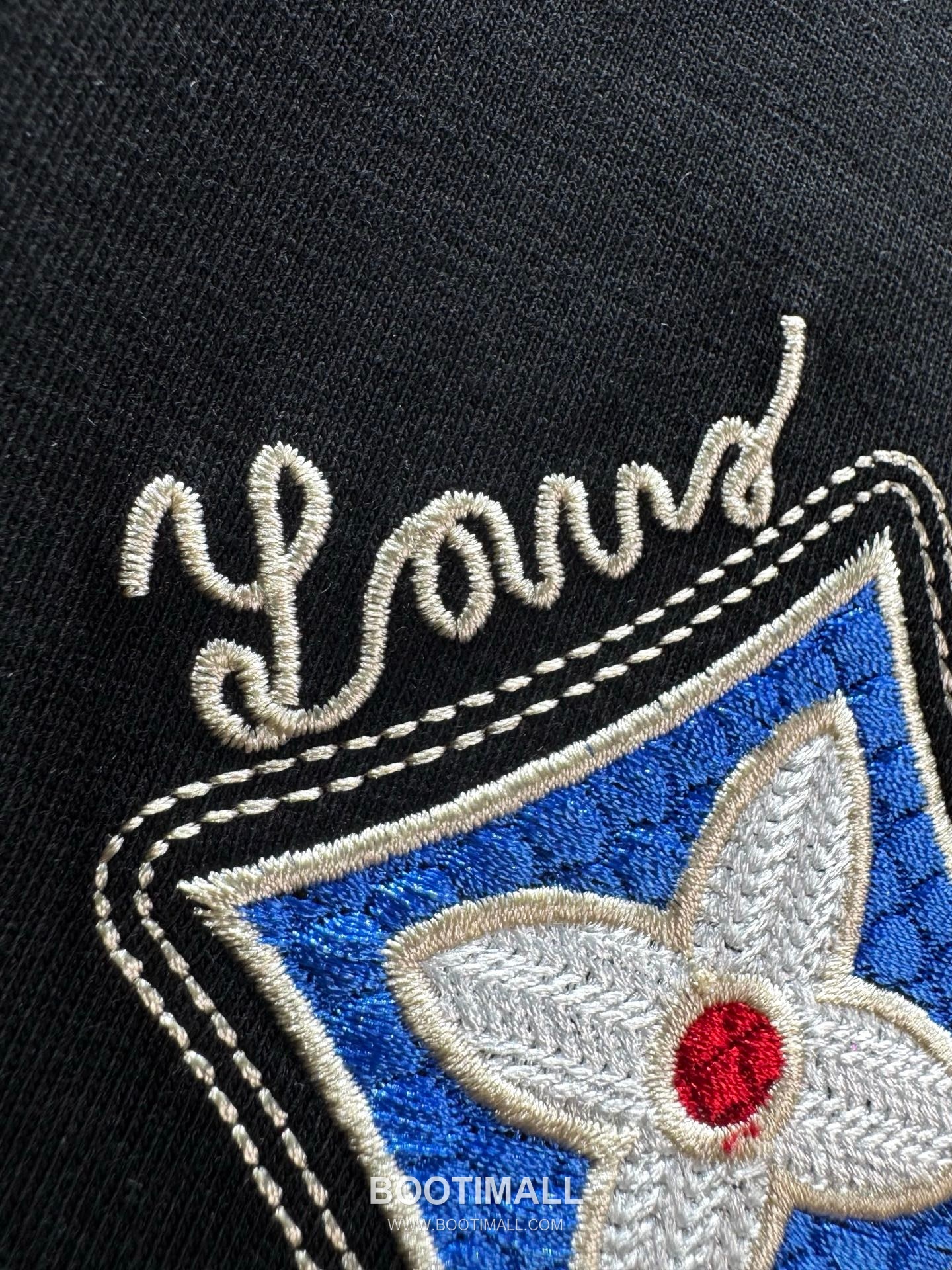 Louis Vuitton SS26 Clover Embroidered Logo Heavy Cotton T-Shirt 루이비통 SS26 클로버 자수 로고 헤비 코튼 티셔츠 AAW98215 6