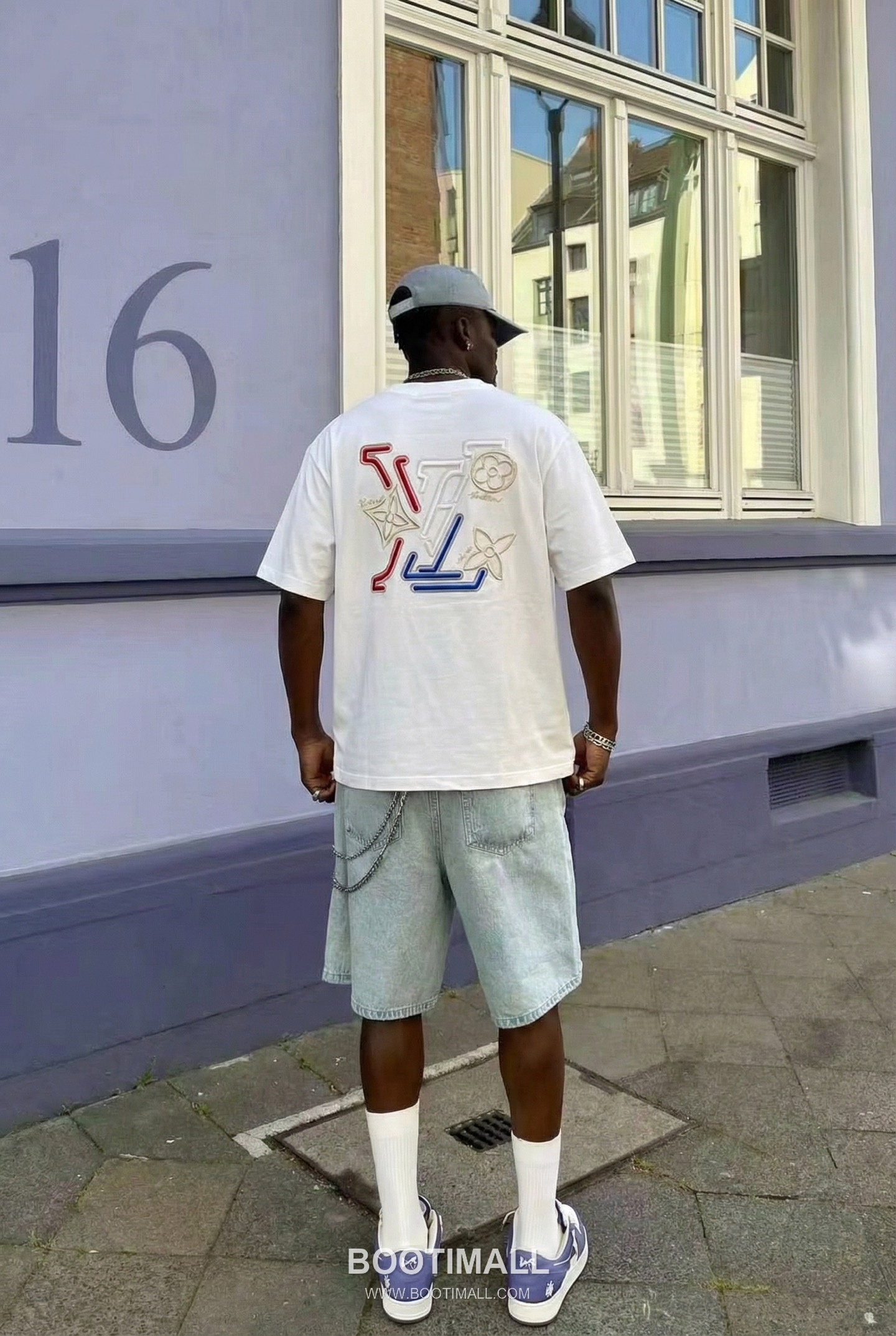 Louis Vuitton SS26 Clover Embroidered Logo Heavy Cotton T-Shirt 루이비통 SS26 클로버 자수 로고 헤비 코튼 티셔츠 AAW98215 2