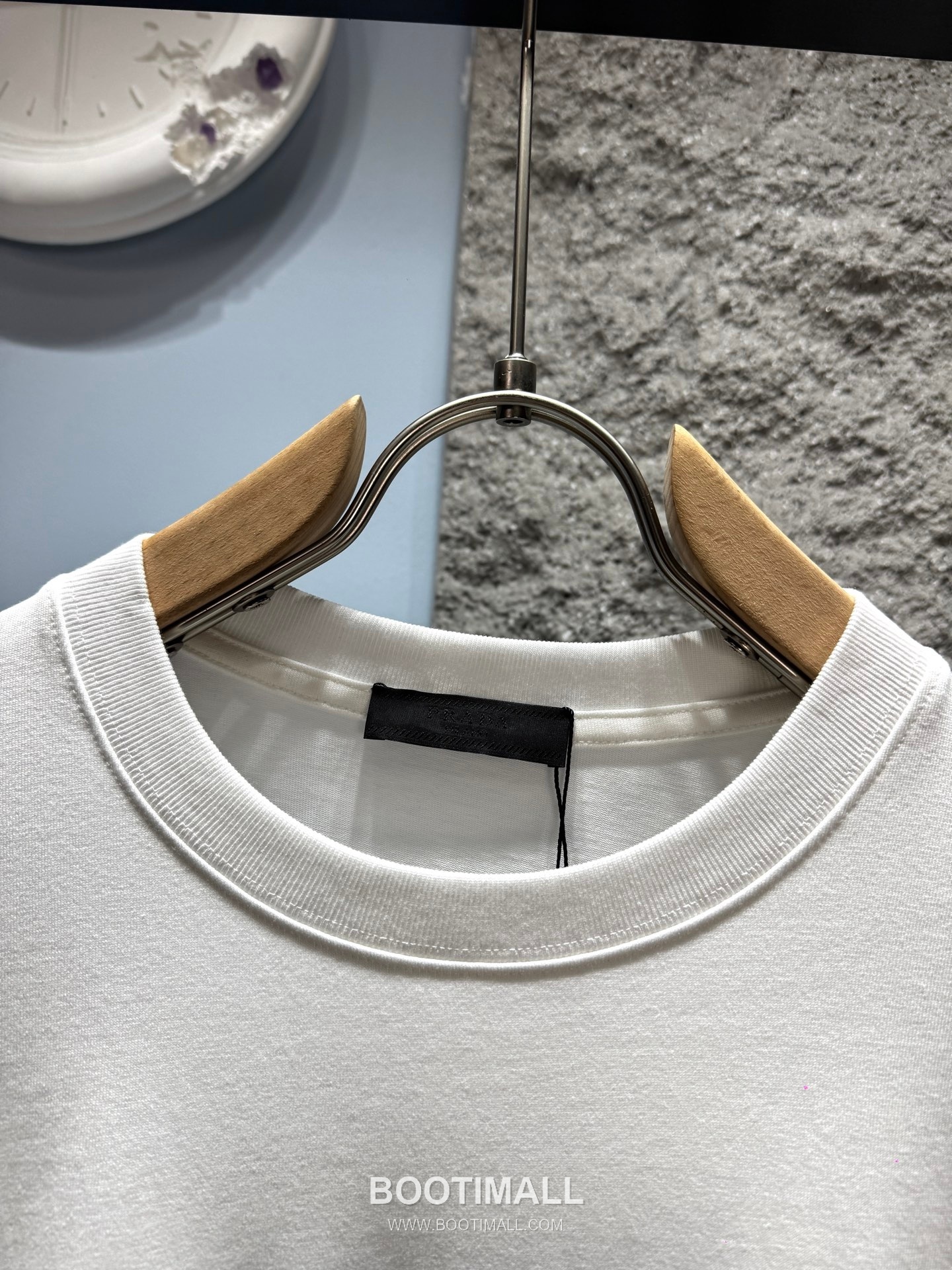 Prada SS26 Graffiti Print Heavy Cotton T-Shirt 프라다 SS26 그래피티 프린트 헤비 코튼 티셔츠 SG26260 11