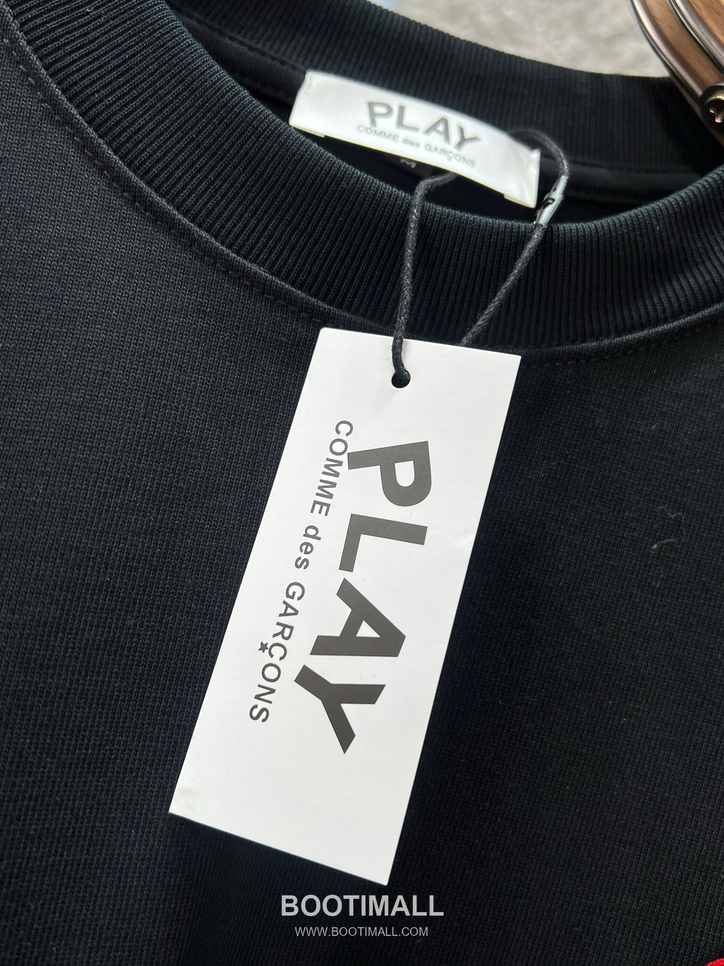 Comme des Garçons Play SS26 Heart Eyes Embroidered Heavy Cotton T-Shirt 꼼데가르송플레이 SS26 하트 아이즈 자수 헤비 코튼 티셔츠 AMC6842 3