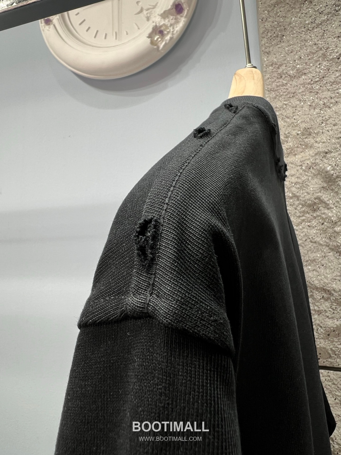 Comme des Garçons Play SS26 Heart Eyes Embroidered Heavy Cotton T-Shirt 꼼데가르송플레이 SS26 하트 아이즈 자수 헤비 코튼 티셔츠 AMC6842 7