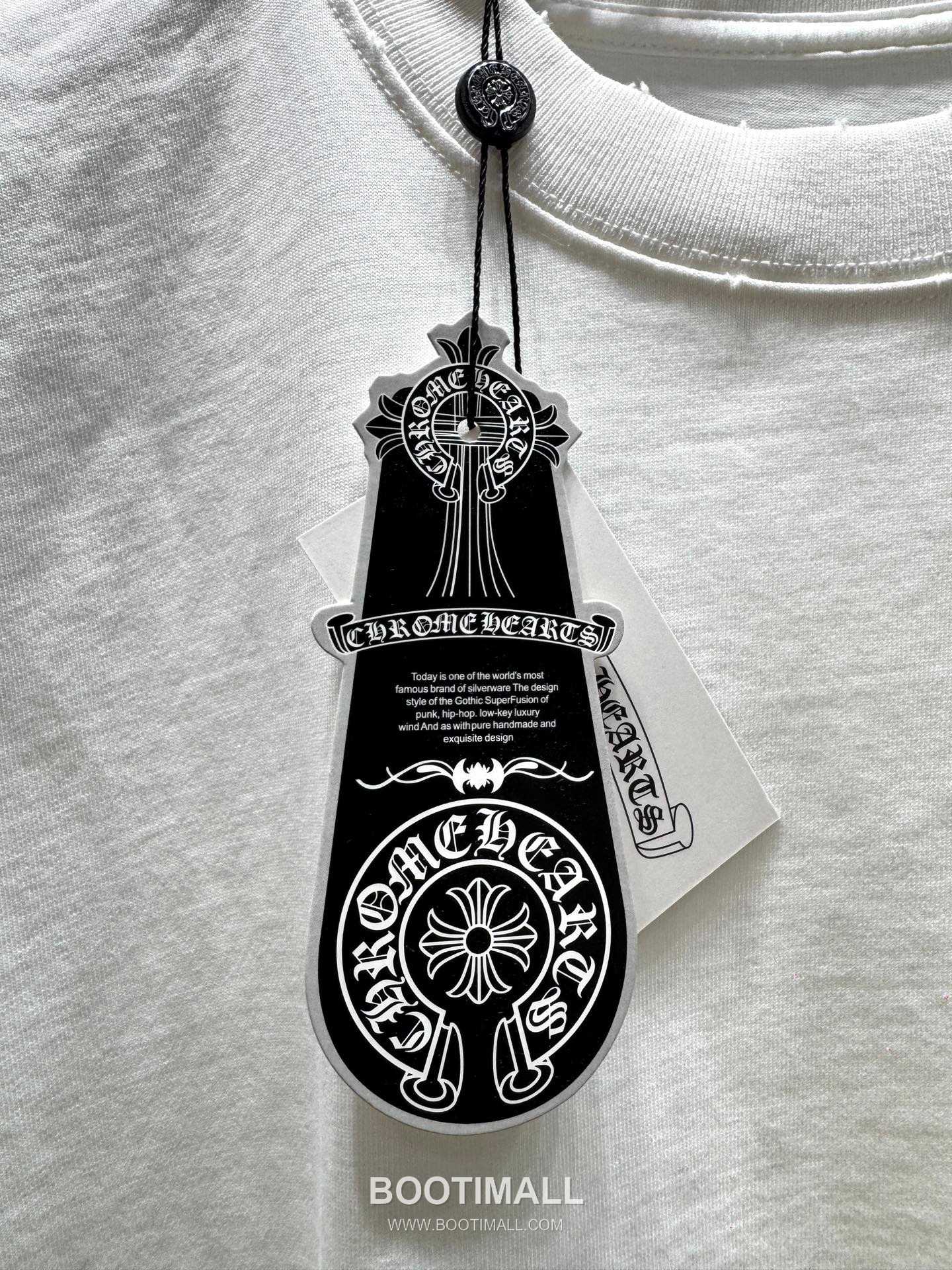 Chrome Hearts SS26 Distressed Horseshoe Discharge Print Cotton T-Shirt 크롬하츠 SS26 디스트로이드 호스슈 프린트 코튼 티셔츠 XL13501 15