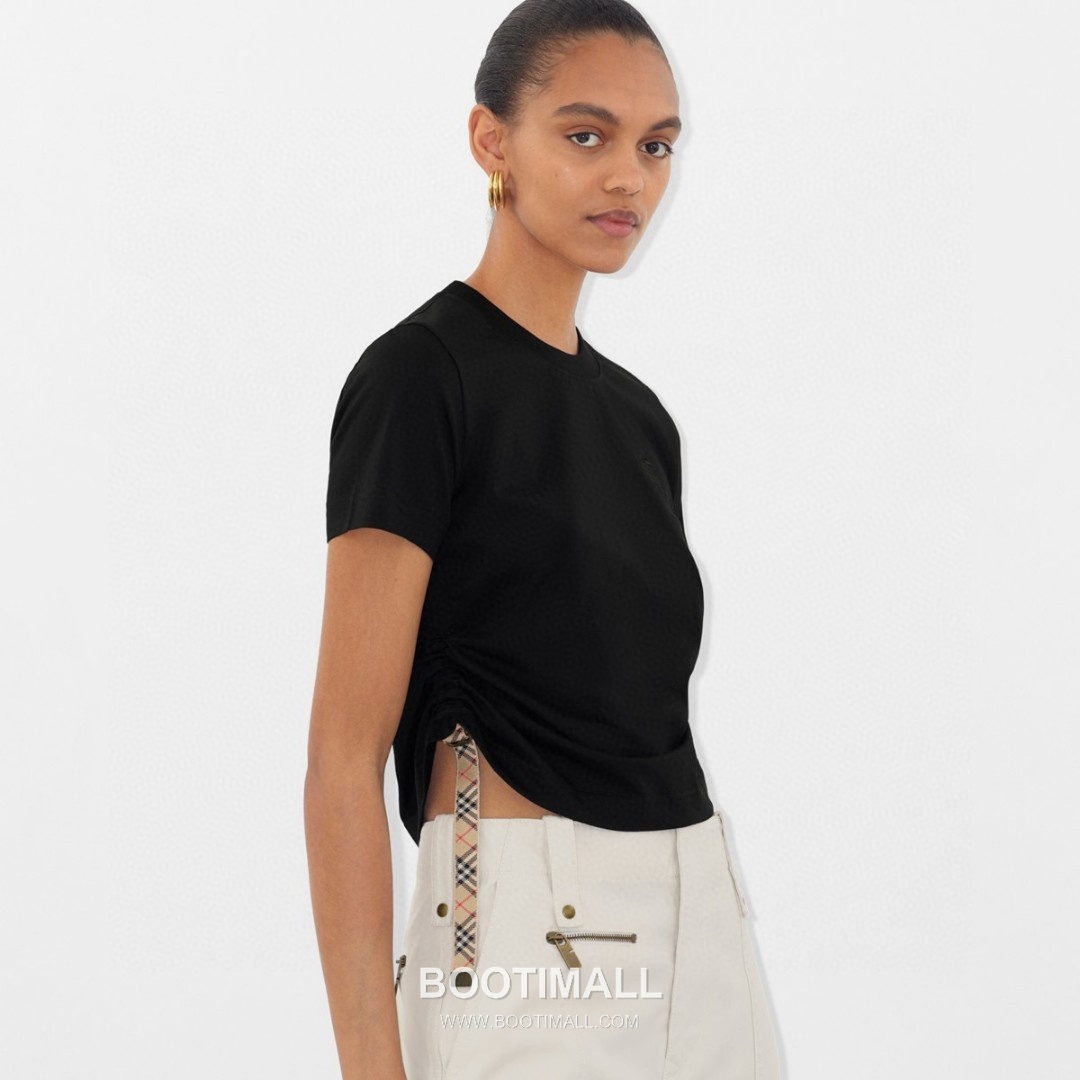 Burberry SS26 Check Panel Pleated Cotton T-Shirt 버버리 SS26 체크 패널 플리츠 코튼 티셔츠 7