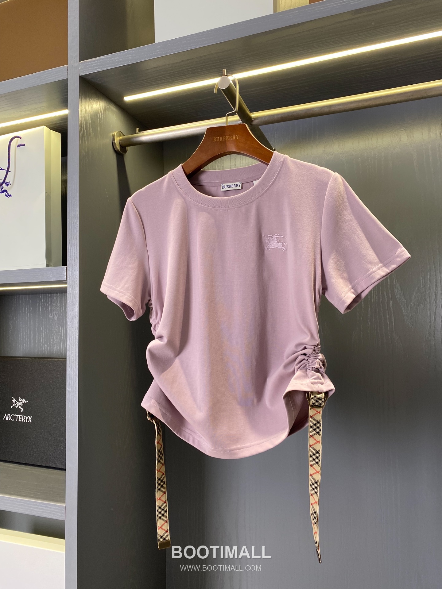 Burberry SS26 Check Panel Pleated Cotton T-Shirt 버버리 SS26 체크 패널 플리츠 코튼 티셔츠 1