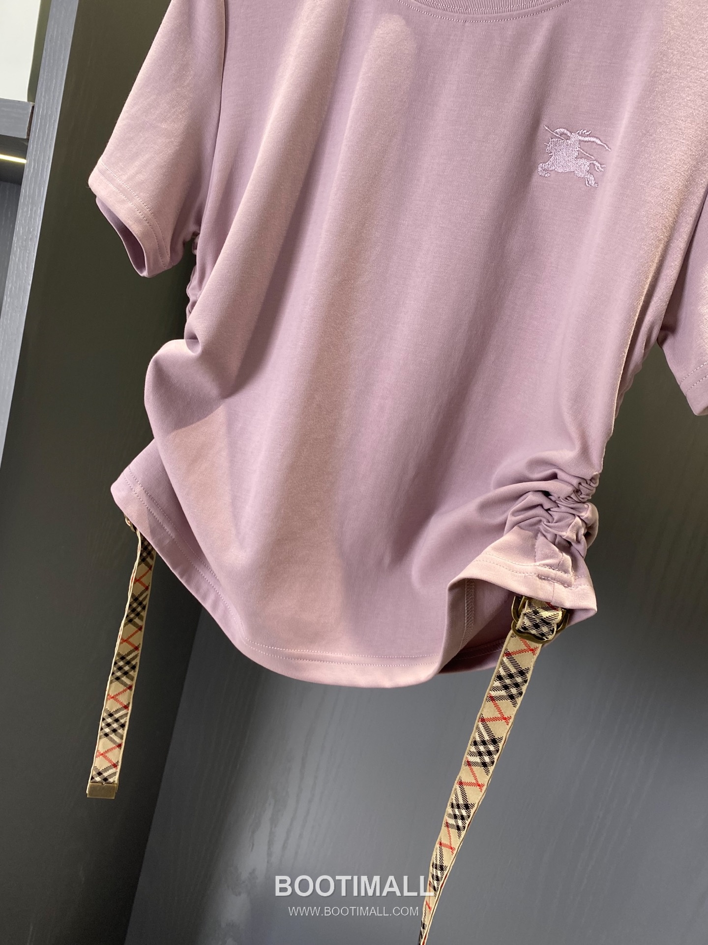 Burberry SS26 Check Panel Pleated Cotton T-Shirt 버버리 SS26 체크 패널 플리츠 코튼 티셔츠 4