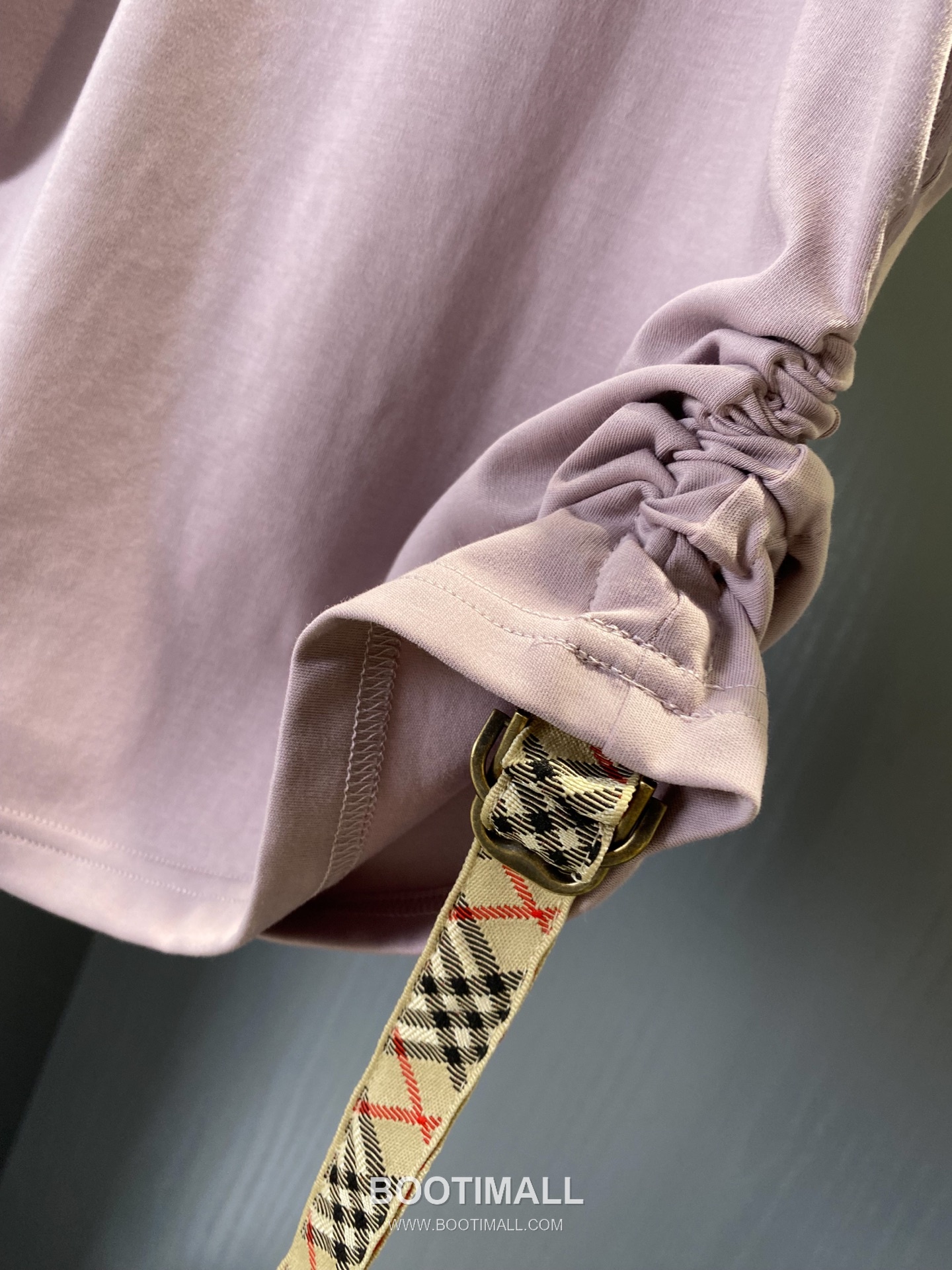 Burberry SS26 Check Panel Pleated Cotton T-Shirt 버버리 SS26 체크 패널 플리츠 코튼 티셔츠 9