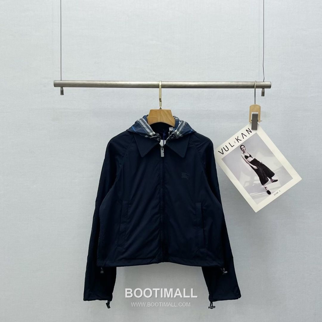 Burberry SS26 EKD Embroidered Nylon Hooded Cropped Jacket 버버리 SS26 EKD 자수 나일론 후드 크롭 재킷 5