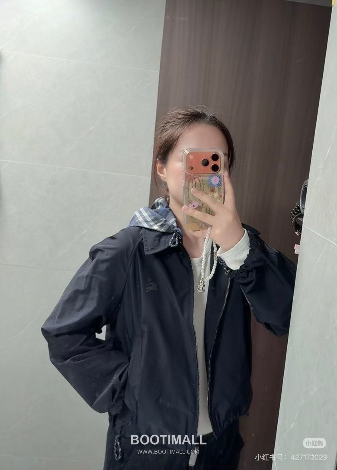 Burberry SS26 EKD Embroidered Nylon Hooded Cropped Jacket 버버리 SS26 EKD 자수 나일론 후드 크롭 재킷 8