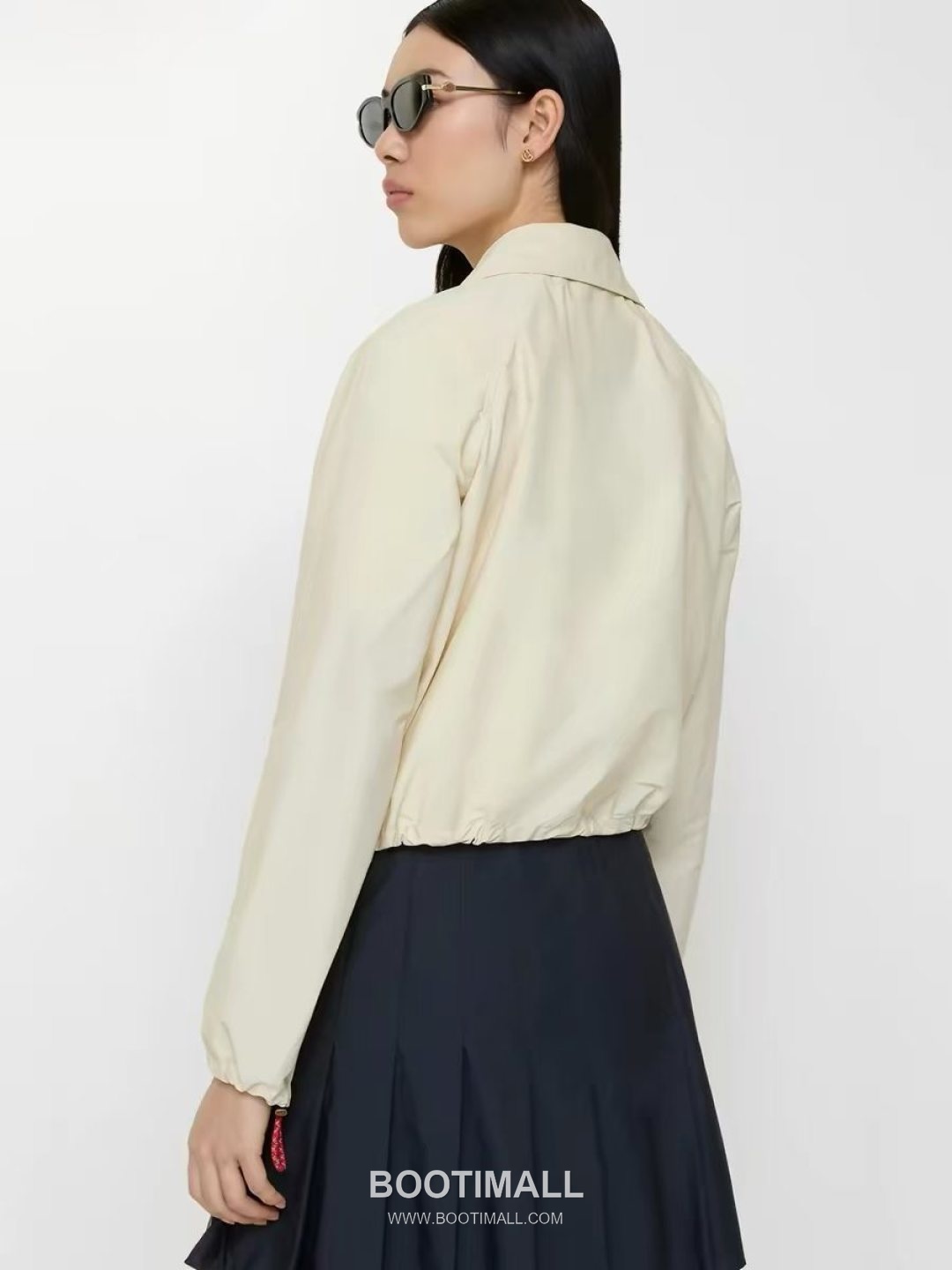 Burberry SS26 EKD Embroidered Nylon Hooded Cropped Jacket 버버리 SS26 EKD 자수 나일론 후드 크롭 재킷 12