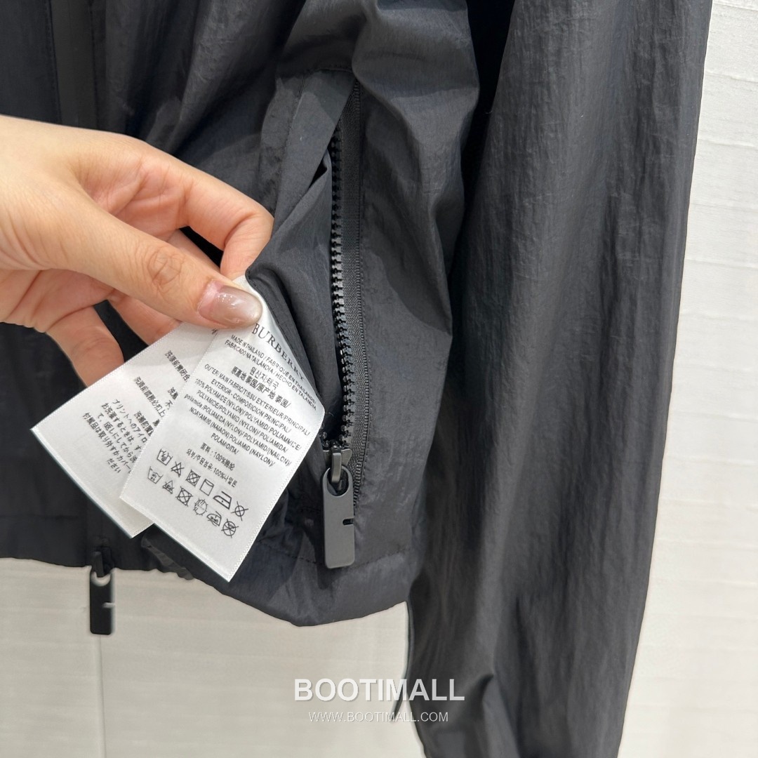 Burberry EKD Print Lightweight Nylon Hooded Jacket 버버리 EKD 프린트 라이트웨이트 나일론 후드 재킷 17