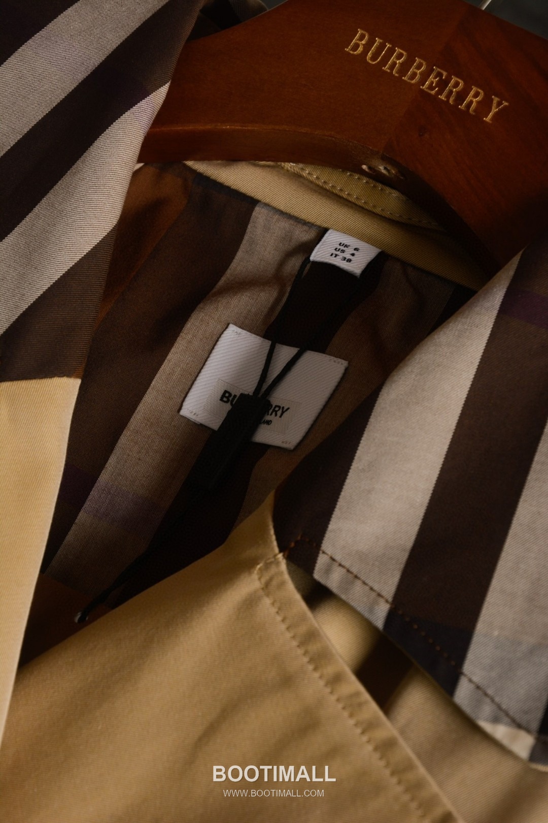 Burberry Waterloo Check Collar Gabardine Trench Coat 버버리 워털루 체크 칼라 개버딘 트렌치 코트 16