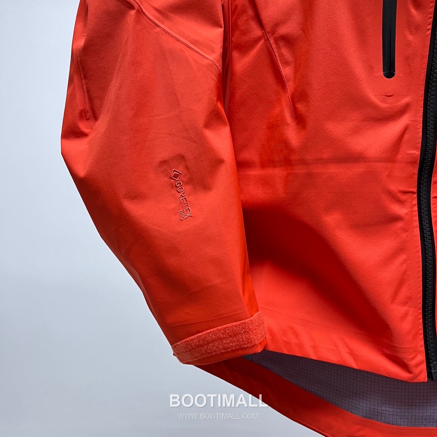 ARC'TERYX Alpha SV 8 Hardshell Jacket 아크테릭스 알파 SV 8 하드쉘 재킷 8