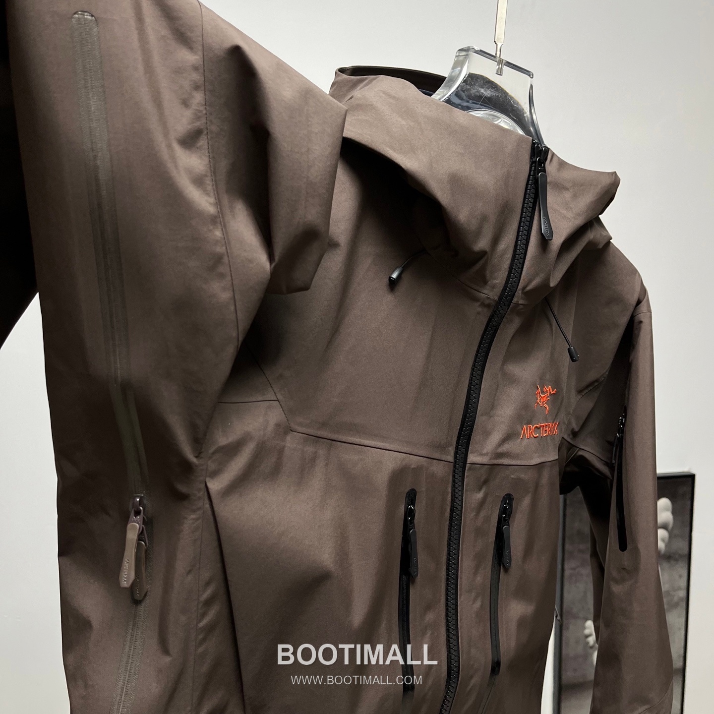 ARC'TERYX Alpha SV 8 Hardshell Jacket 아크테릭스 알파 SV 8 하드쉘 재킷 9