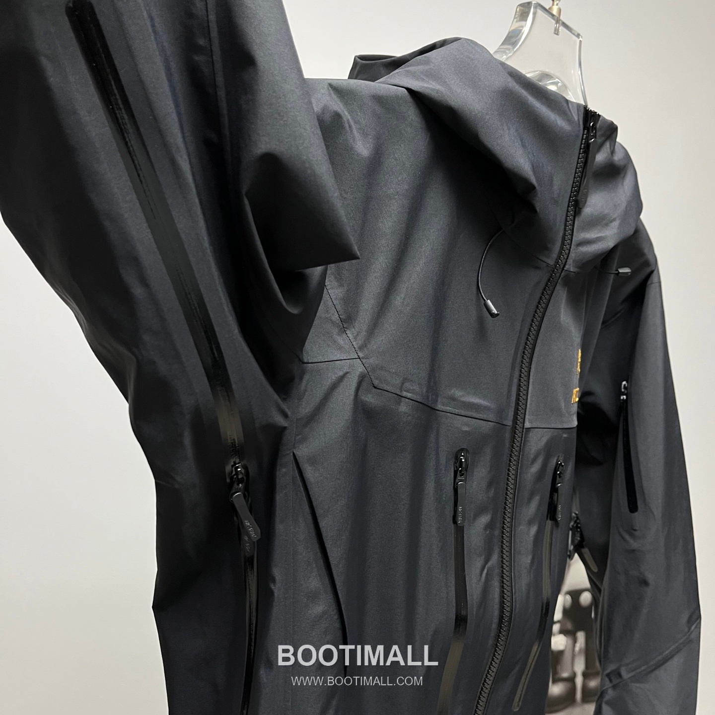 ARC'TERYX Alpha SV 8 Hardshell Jacket 아크테릭스 알파 SV 8 하드쉘 재킷 9