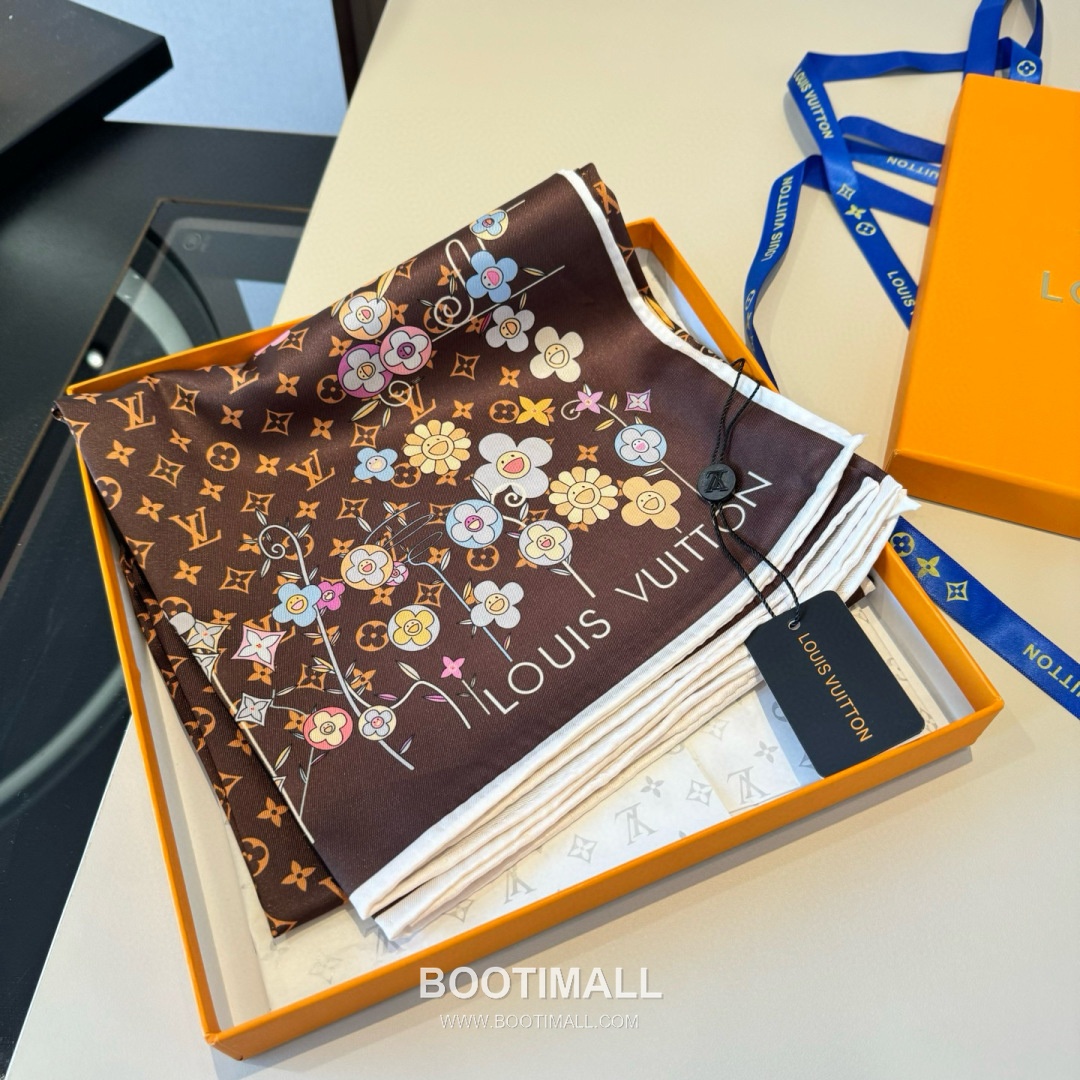 Louis Vuitton x Takashi Murakami Monogram Superflat Flowers Silk Square Scarf 100% Mulberry Silk Print Scarf 루이비통 x 무라카미 타카시 모노그램 슈퍼플랫 플라워 실크 스퀘어 스카프 90cm 5