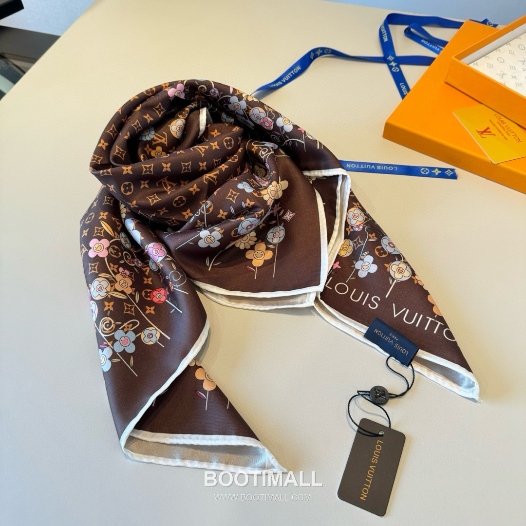 Louis Vuitton x Takashi Murakami Monogram Superflat Flowers Silk Square Scarf 100% Mulberry Silk Print Scarf 루이비통 x 무라카미 타카시 모노그램 슈퍼플랫 플라워 실크 스퀘어 스카프 90cm 6